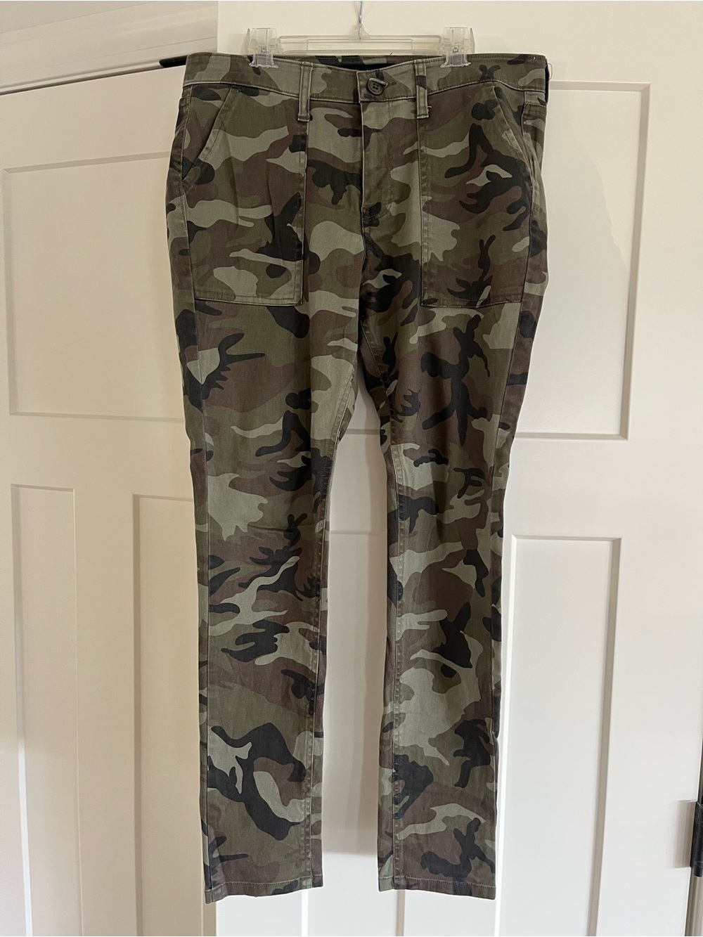 Sanctuary Women’s Camo Utility Pants in Green Camo - Classic Fit